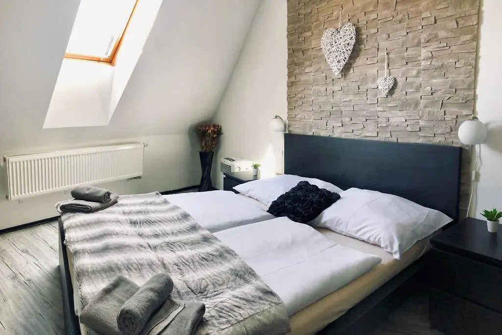 Apartment In Heart Of Prague 0*,